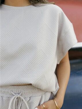 See N Be Seen Textured Crewneck Top in Light Grey